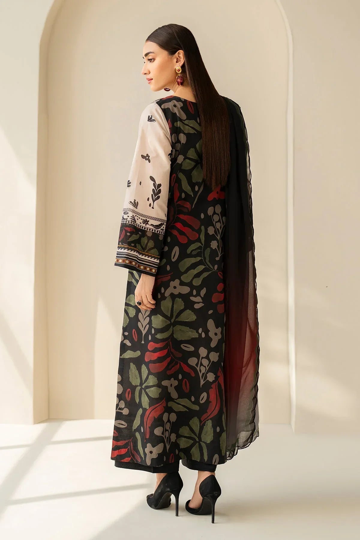 Baroque - 3Pc Lawn Printed Shirt With Silk Printed Dupatta And Trouser
