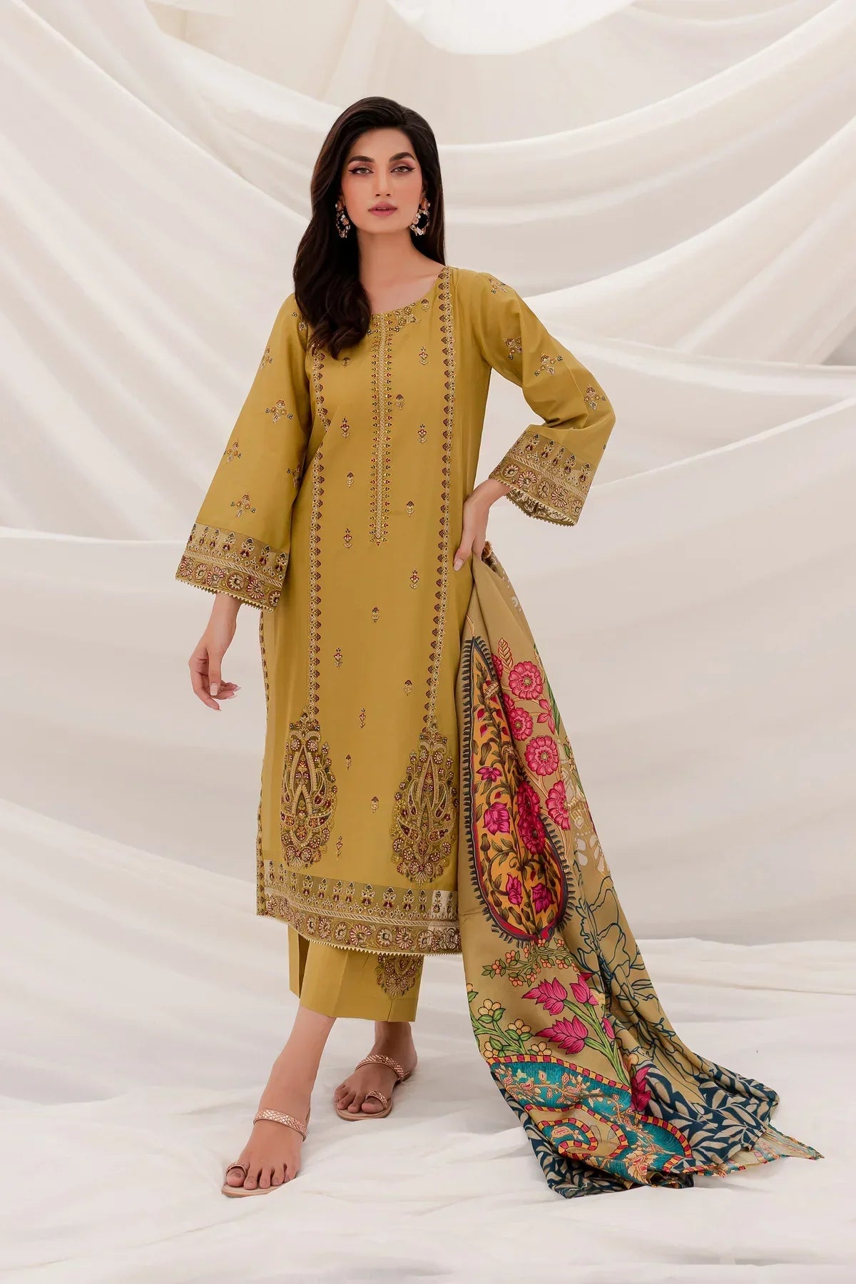 Batik - 3Pc Lawn Embroidered Shirt With Manaar Printed Dupatta & Trouser