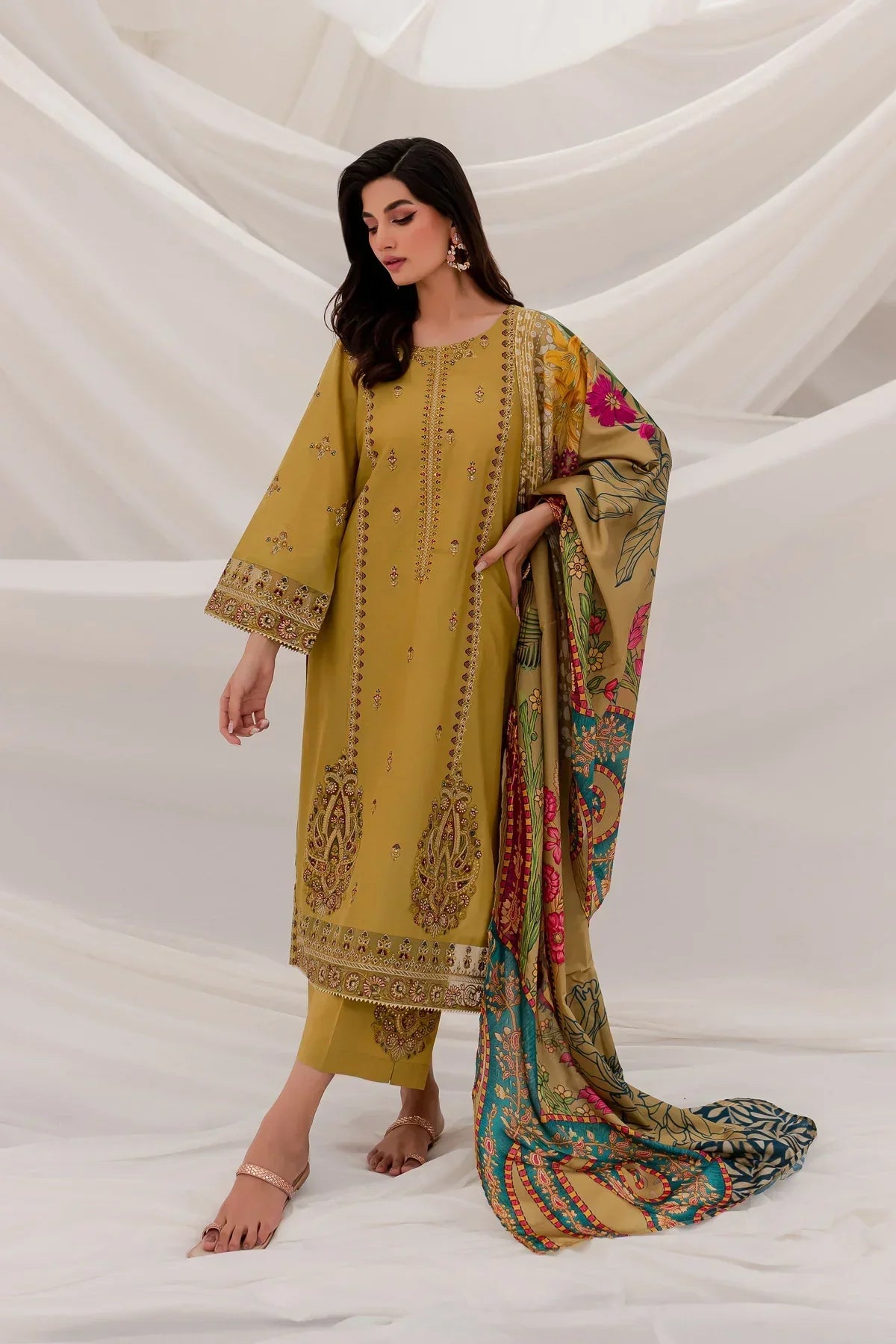 Batik - 3Pc Lawn Embroidered Shirt With Manaar Printed Dupatta & Trouser