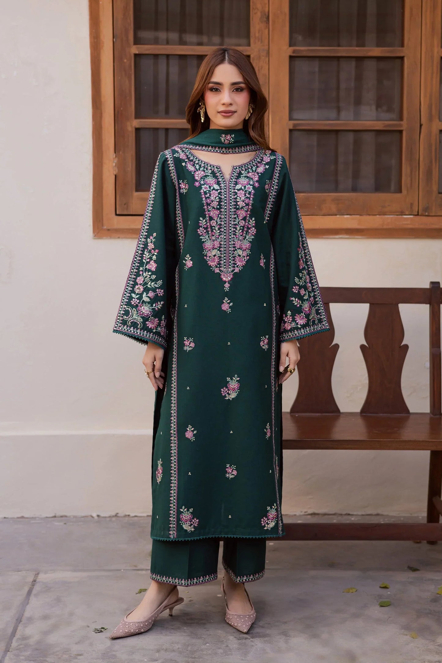 Batik - 3Pc Lawn Embroidered Shirt With Chiffon Embroidered Dupatta And Trouser