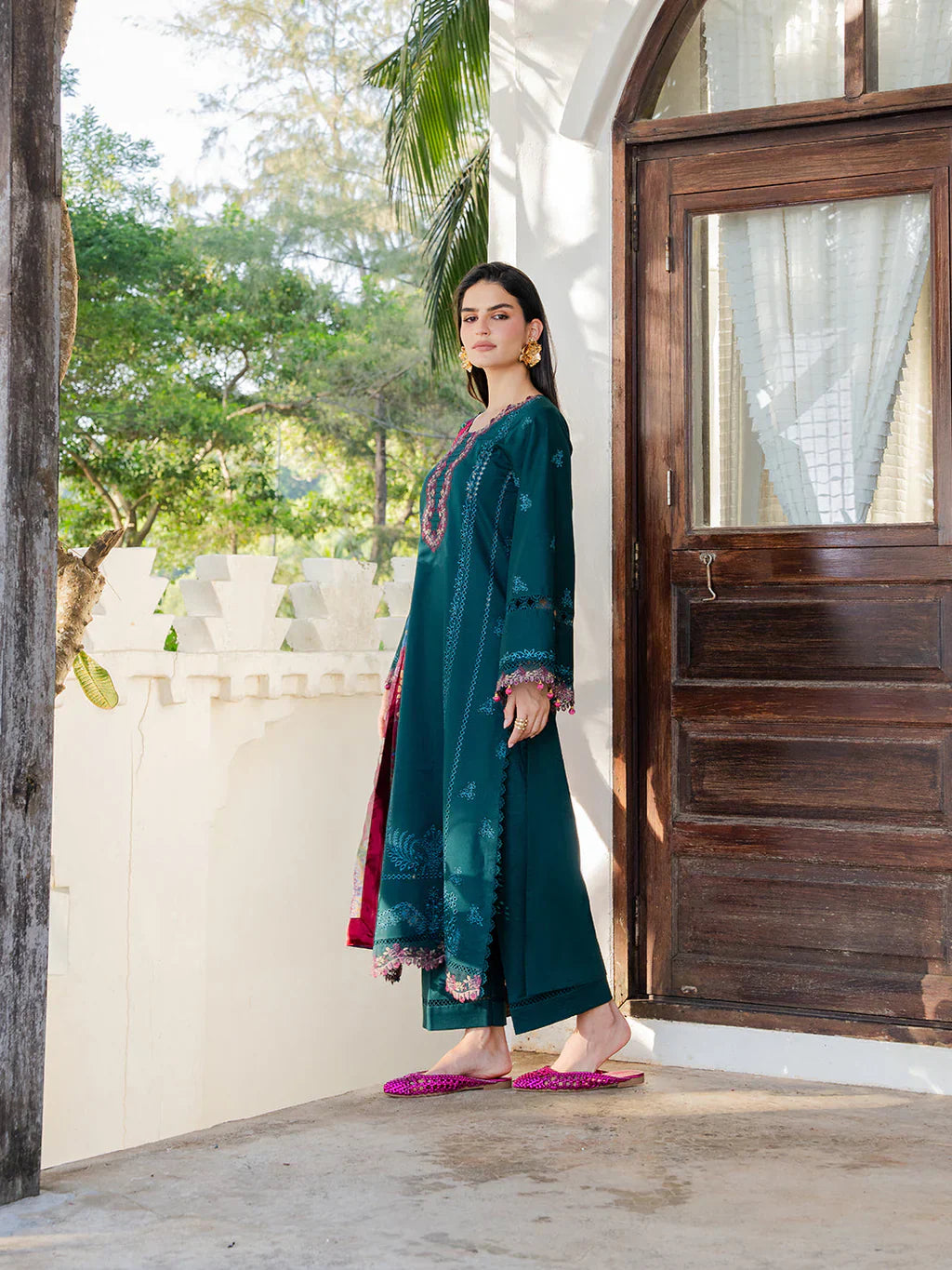 Izel - 3Pc Lawn Embroidered Shirt With Chiffon Printed Dupatta And Trouser
