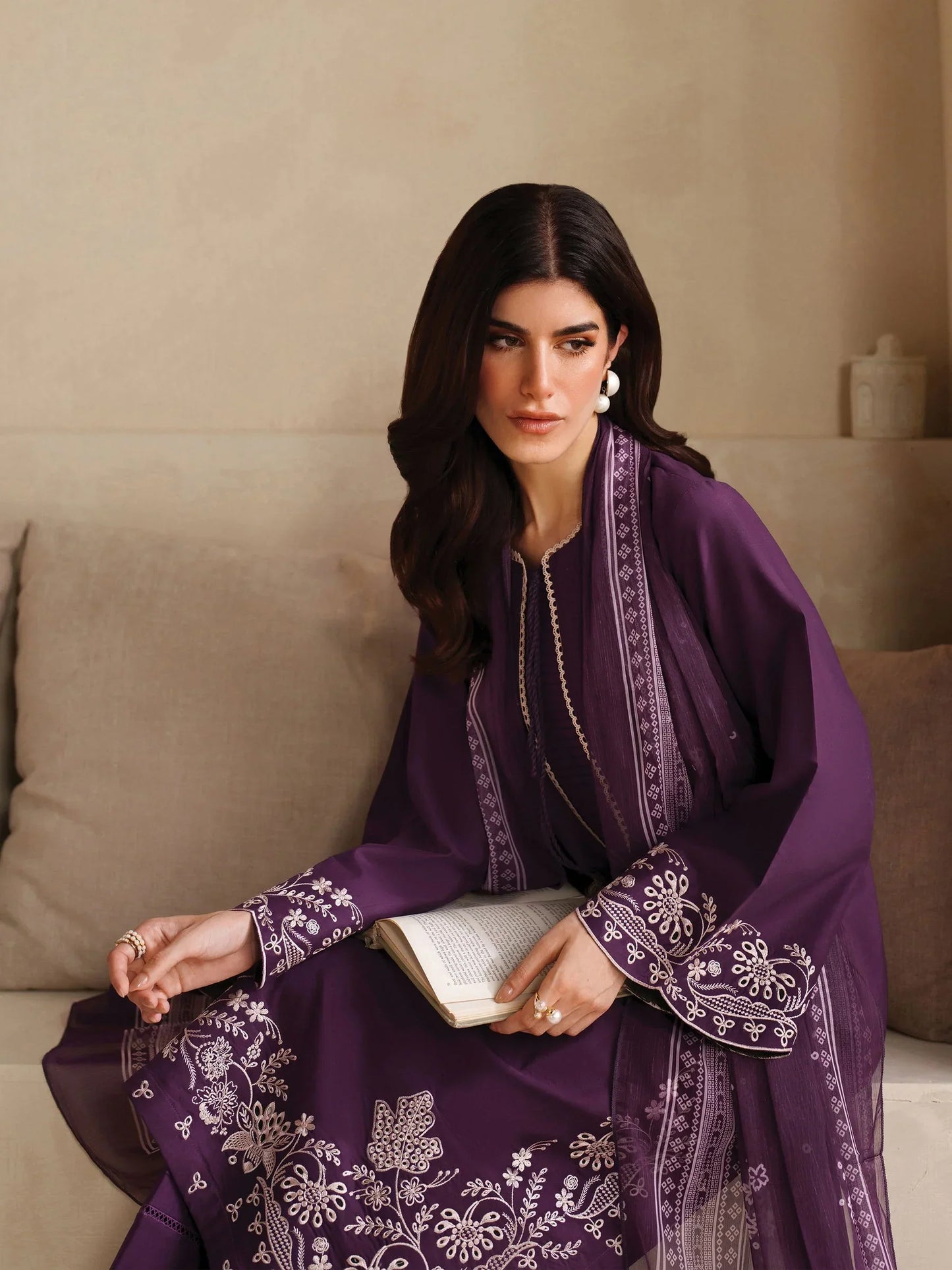Garnet - 3Pc Lawn Embroidered Shirt With Chiffon Printed Dupatta And Trouser